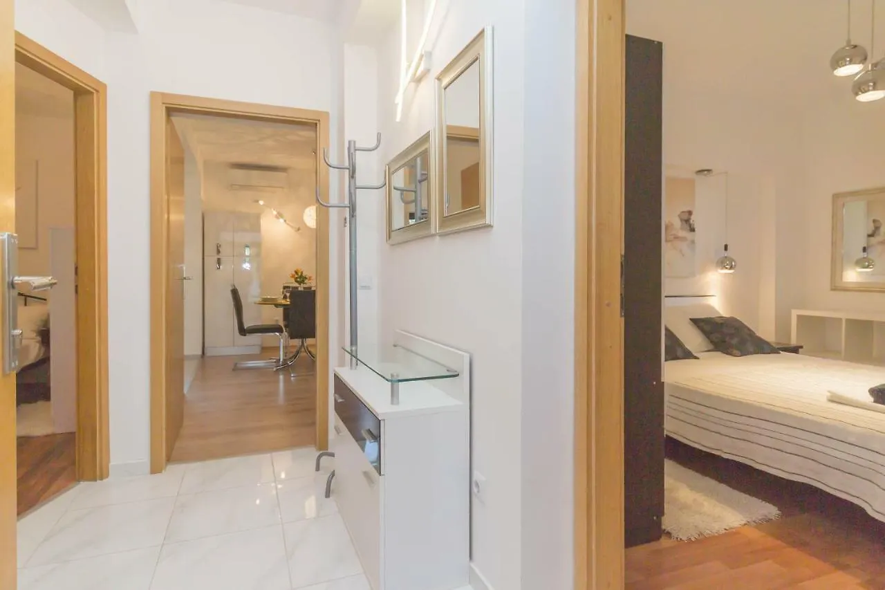 Apartament Elegance Krk Town 0*,